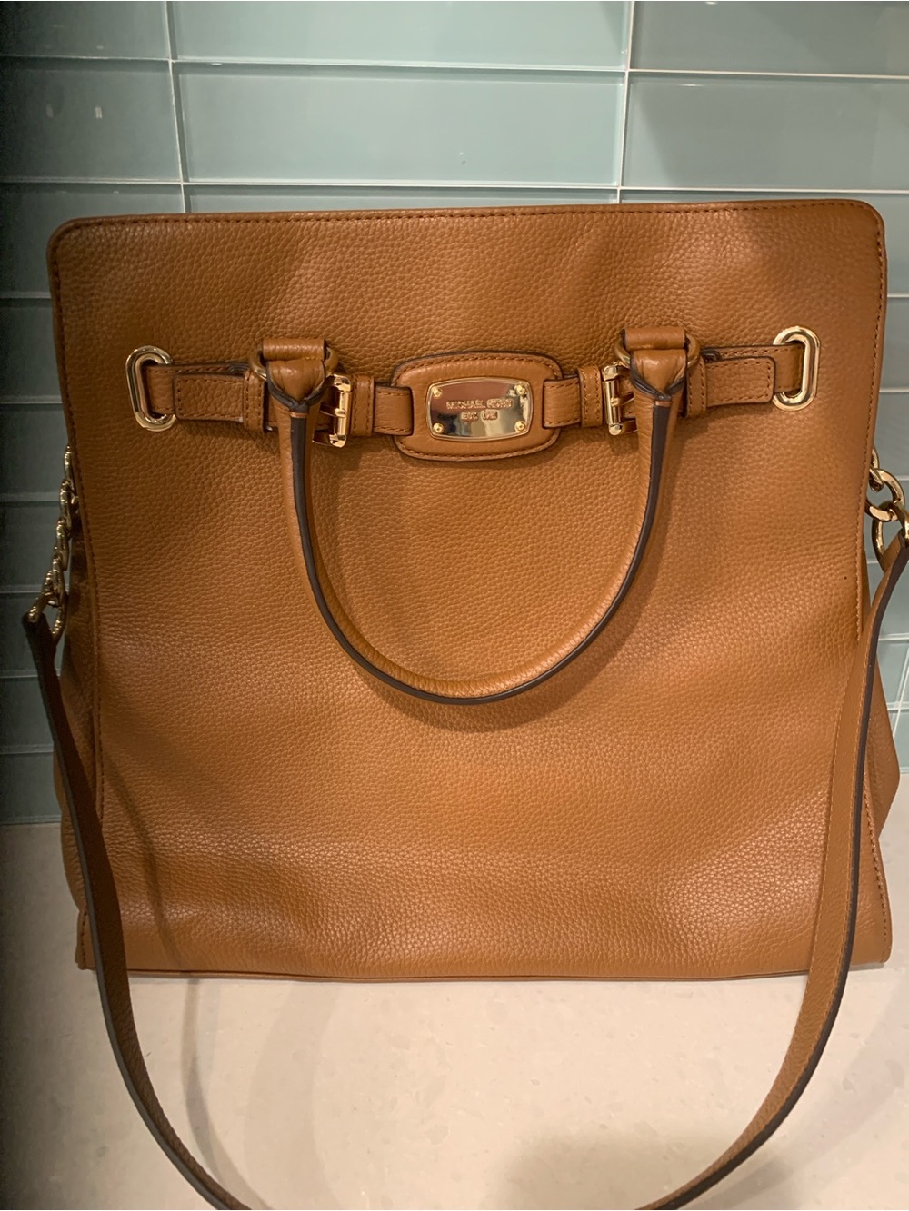 Michael Kors Tan Pebbled Leather Tote Gold Hardware Shoulder Strap No Flaw Clean